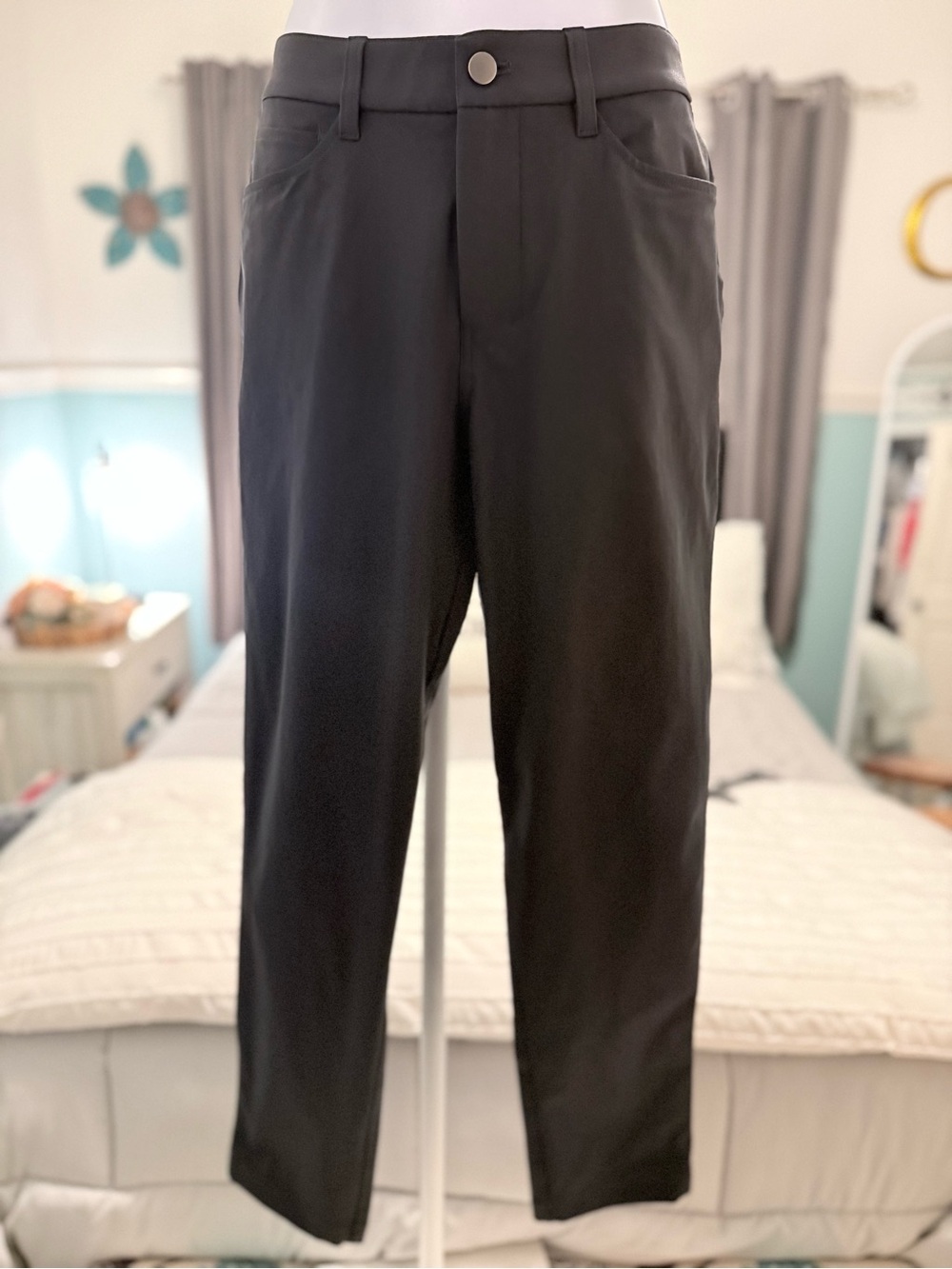lululemon athletica Men's Charcoal Gray Straight Chino Pants NWOT